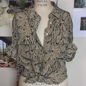 Equipment Silk Print Blouse - snakeskin print - M